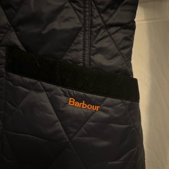 🛍️ Barbour Women's Dark Blue Quilted Puffer Coat - Picture 9 of 10